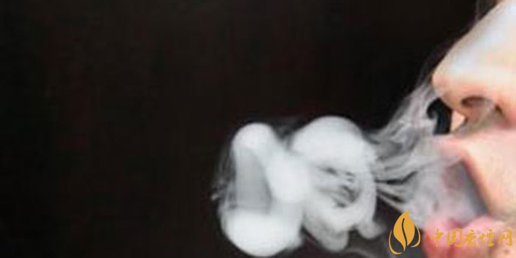 抽煙怎么吐煙圈，吐煙圈是種藝術(shù)