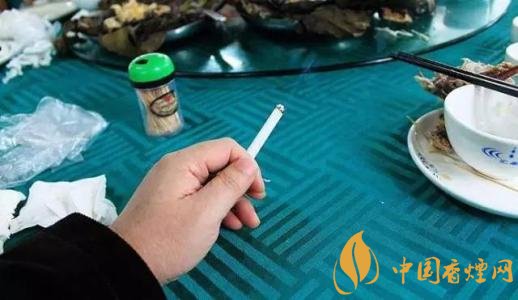 飯后抽煙危害更大嗎，飯后抽煙為什么舒服